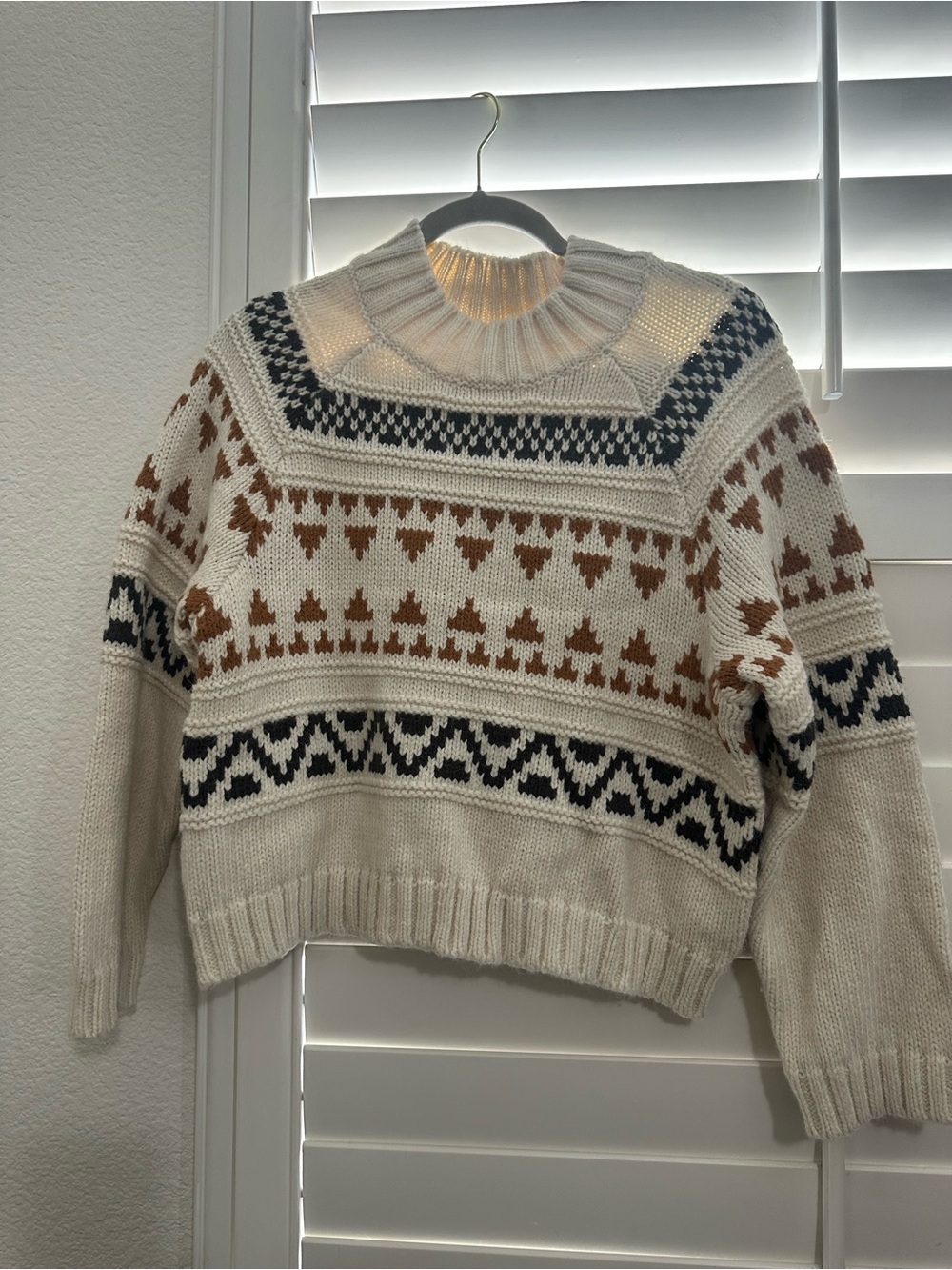 Universal Thread Cream Fair Isle Crewneck Sweater with Brown and Black Pattern